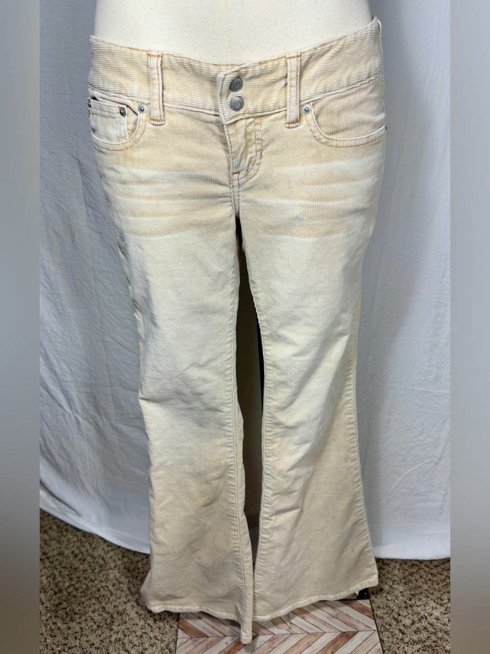 Abercrombie & Fitch Vintage Y2K Vorduroy Flare Pants Low Rise Cream Size 2